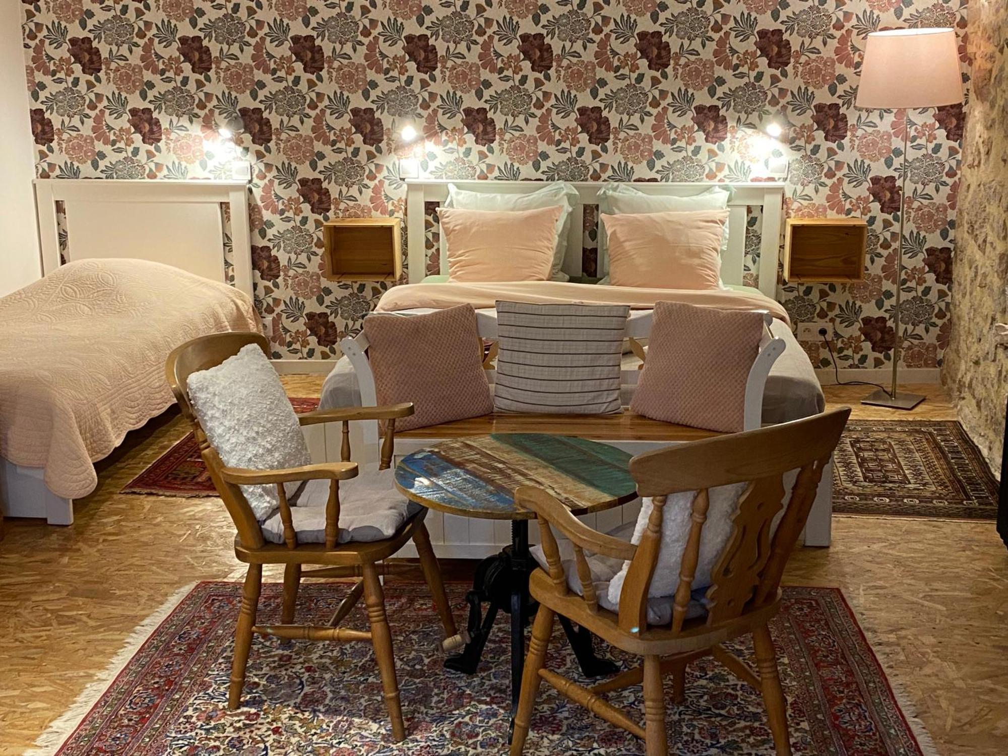 Chambre D'Hotes Les 3 Cochons D'Olt Arcambal Экстерьер фото