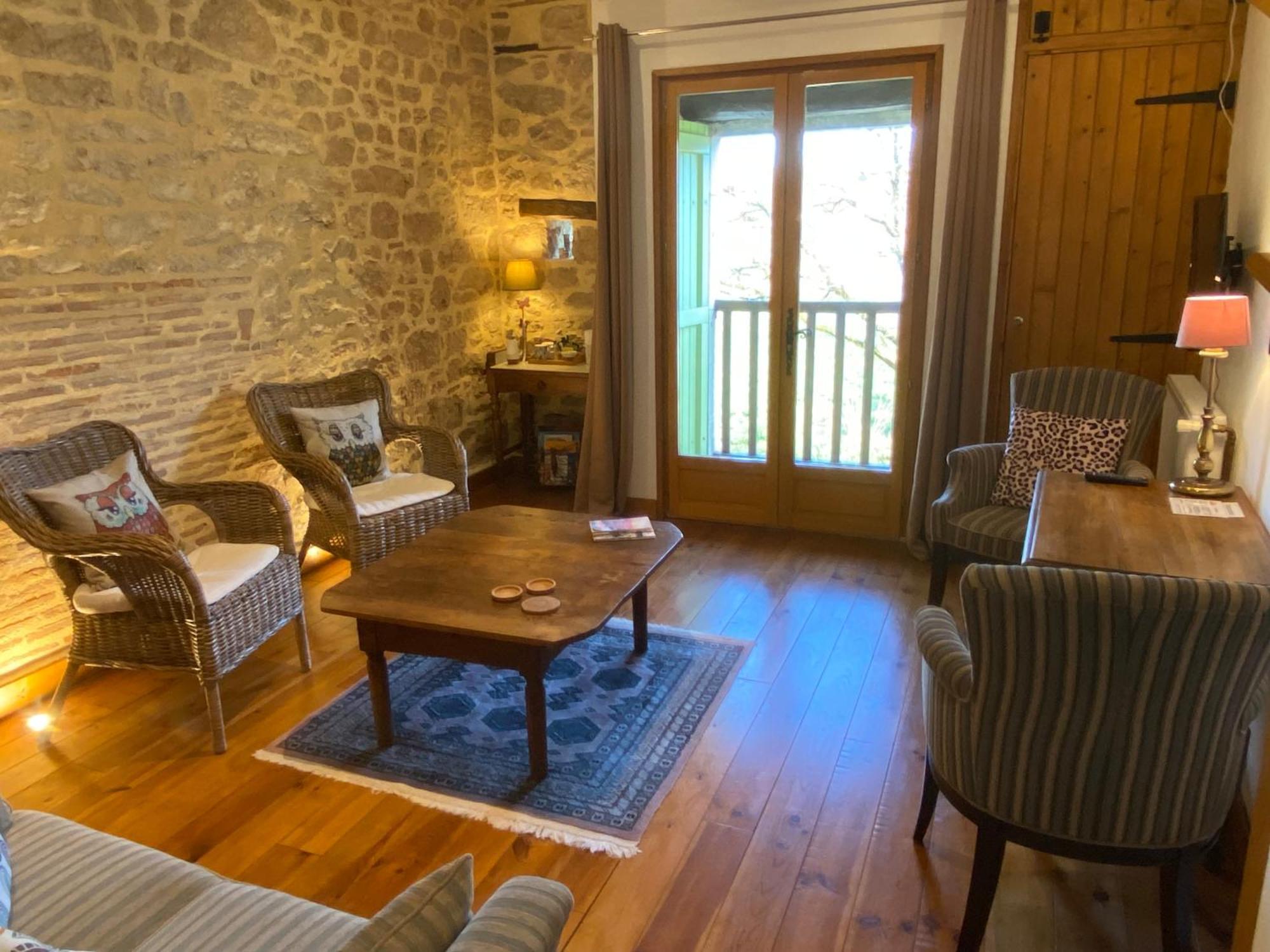 Chambre D'Hotes Les 3 Cochons D'Olt Arcambal Экстерьер фото